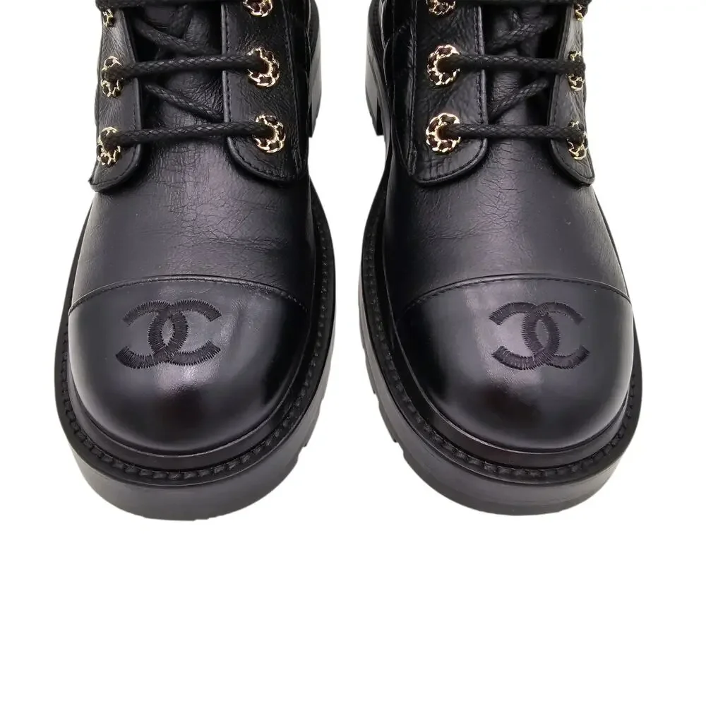 Chanel CC Chain Black Quilted Leather Combat Short Boot Lace Up Size 39 8 8.5